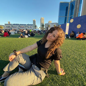 Meet your Posher, Victoria